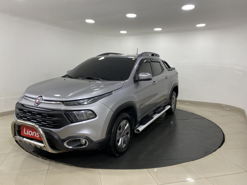 FIAT  TORO Freedom 1.8 AT6 4x2