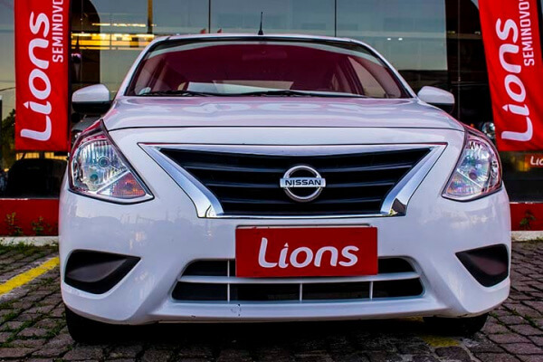 NISSAN VERSA SV