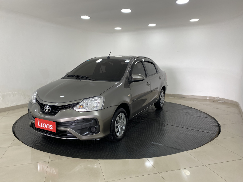 TOYOTA ETIOS XS 1.5