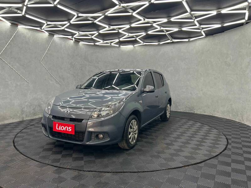 RENAULT SANDERO Expression 1.6 8V