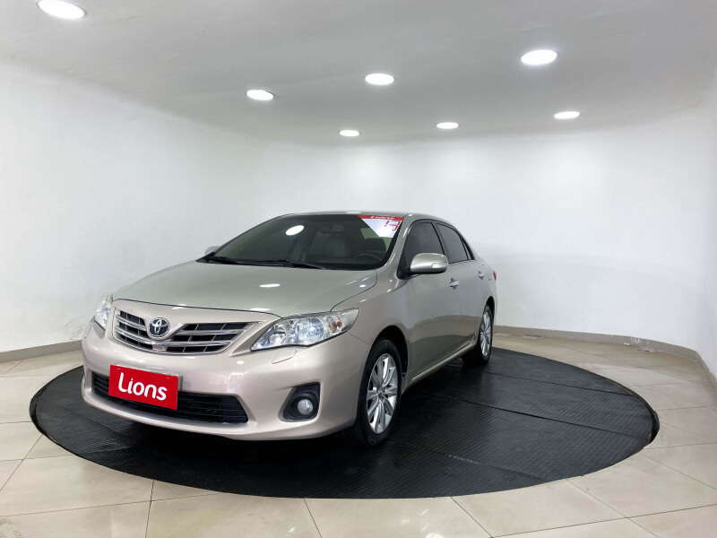 TOYOTA COROLLA Altis 2.0